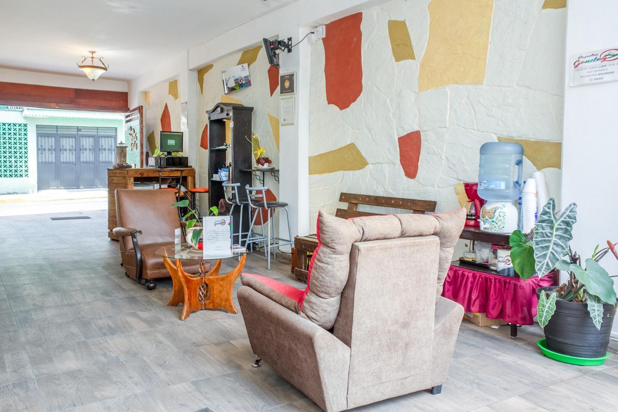 אוריסבה Oyo Hotel Gandag מראה חיצוני תמונה