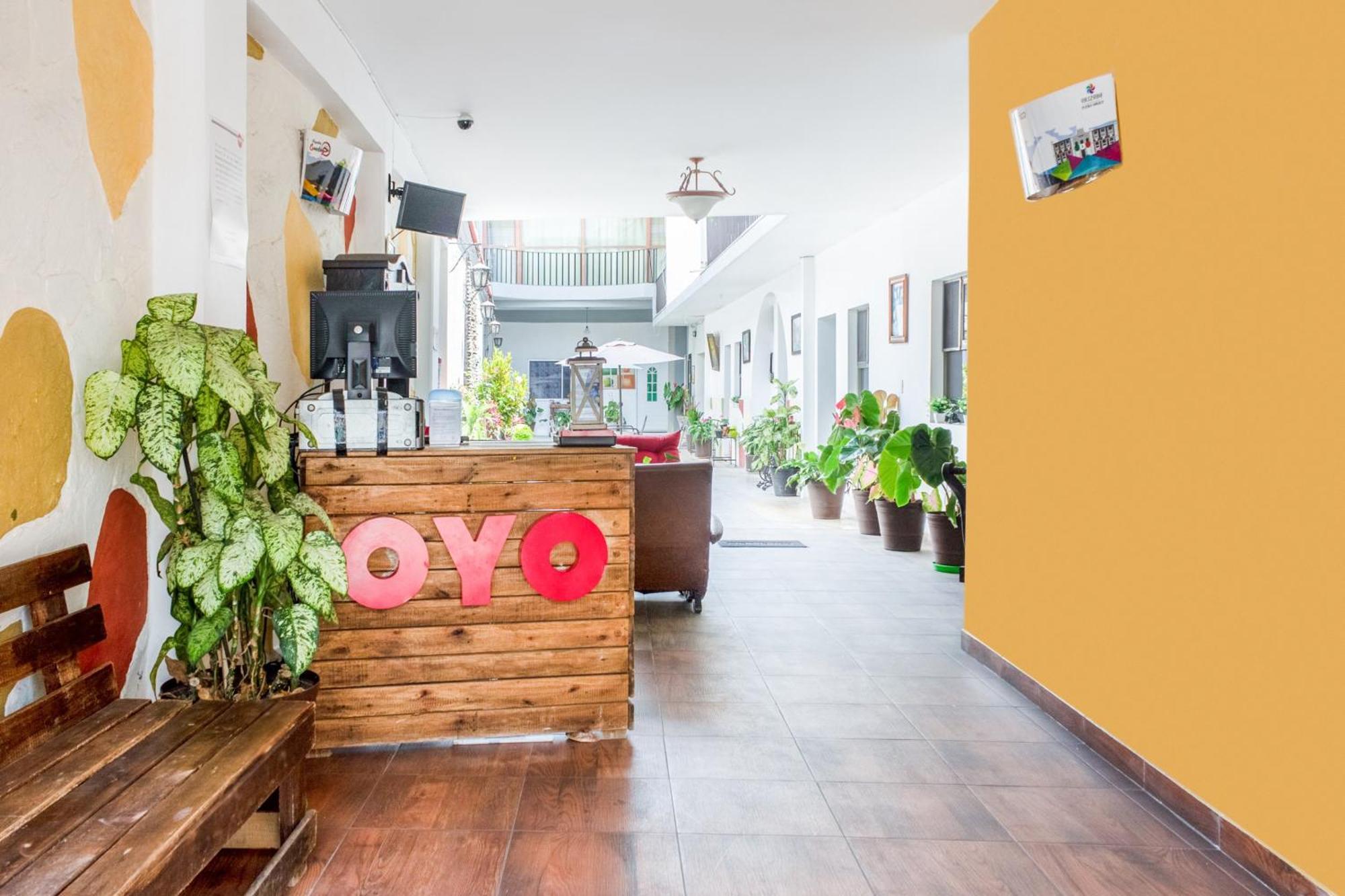 אוריסבה Oyo Hotel Gandag מראה חיצוני תמונה