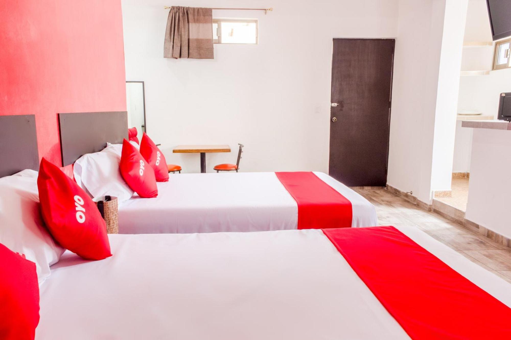 אוריסבה Oyo Hotel Gandag מראה חיצוני תמונה