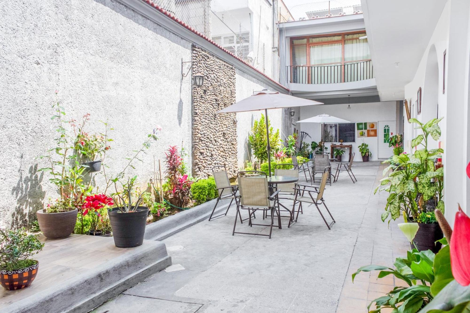 אוריסבה Oyo Hotel Gandag מראה חיצוני תמונה